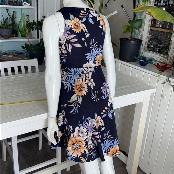 Suzy Shier Navy Floral Sleeveless Skater Dress NWOT Sm Vintage vibes - Picture 5 of 13